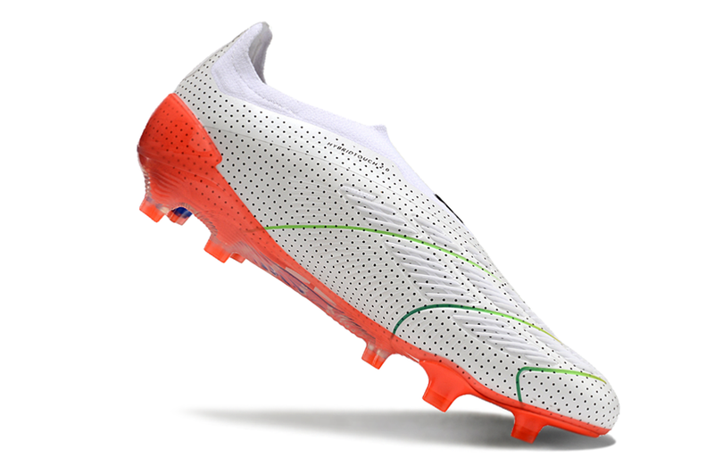 BOTA DE FUTBOL ADIDAS PREDATOR ACCURACY+ FG ELITE