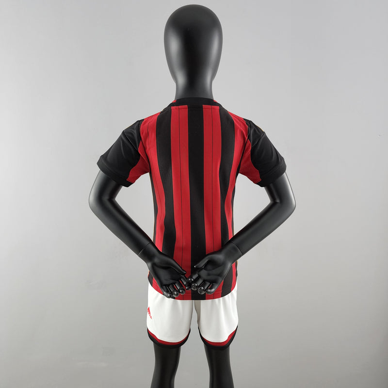 MILAN I 13/14 (RETRO) CONJUNTO INFANTIL
